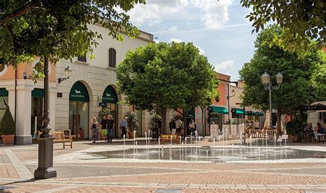 The Reggia Designer Outlet of Marcianise: address, .